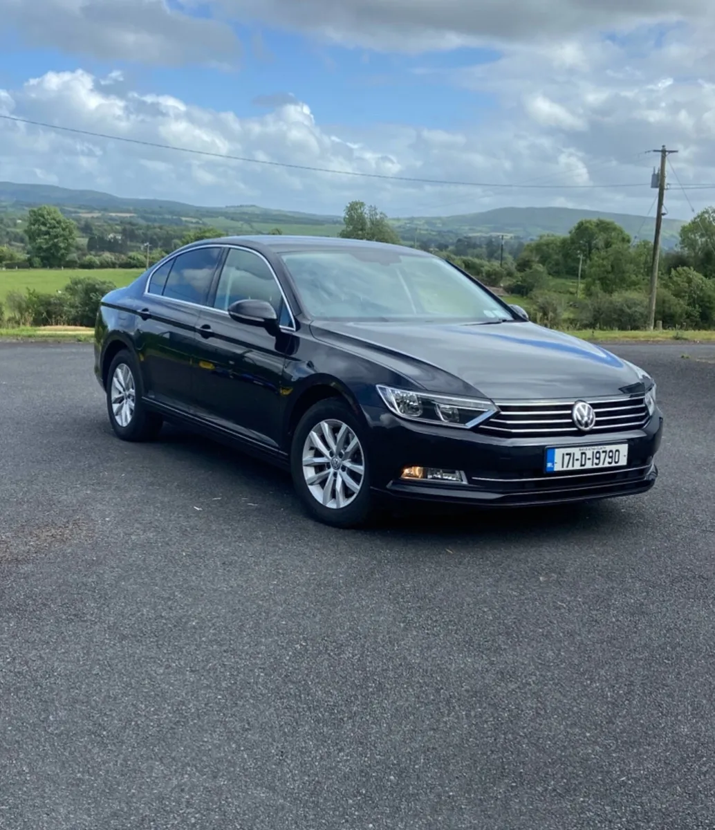 VW Passat Comfort Line 1.6 TDI - Image 2