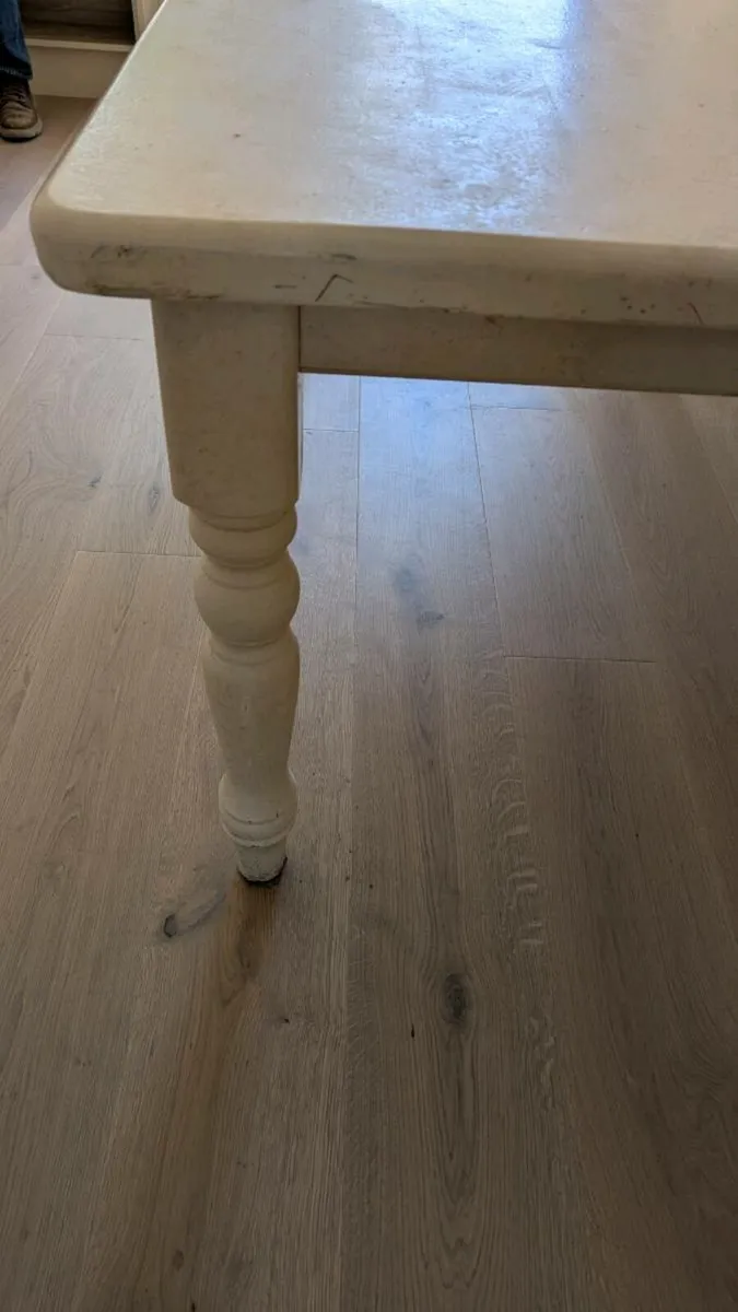 Solid Oak Kitchen table - Image 4