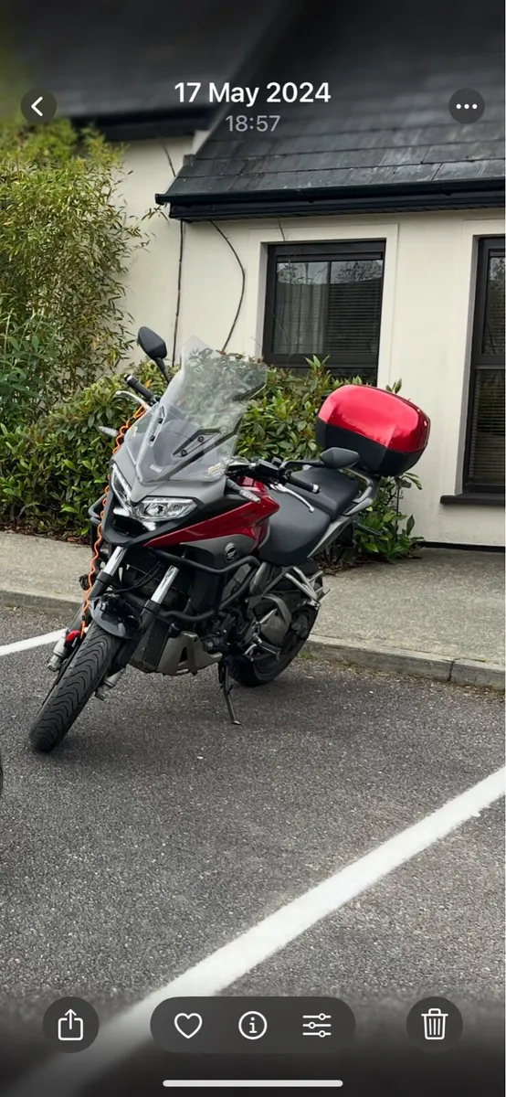 Honda Crossrunner VFR800X - Image 1