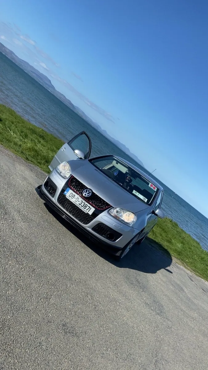 Golf mk5 - Image 1