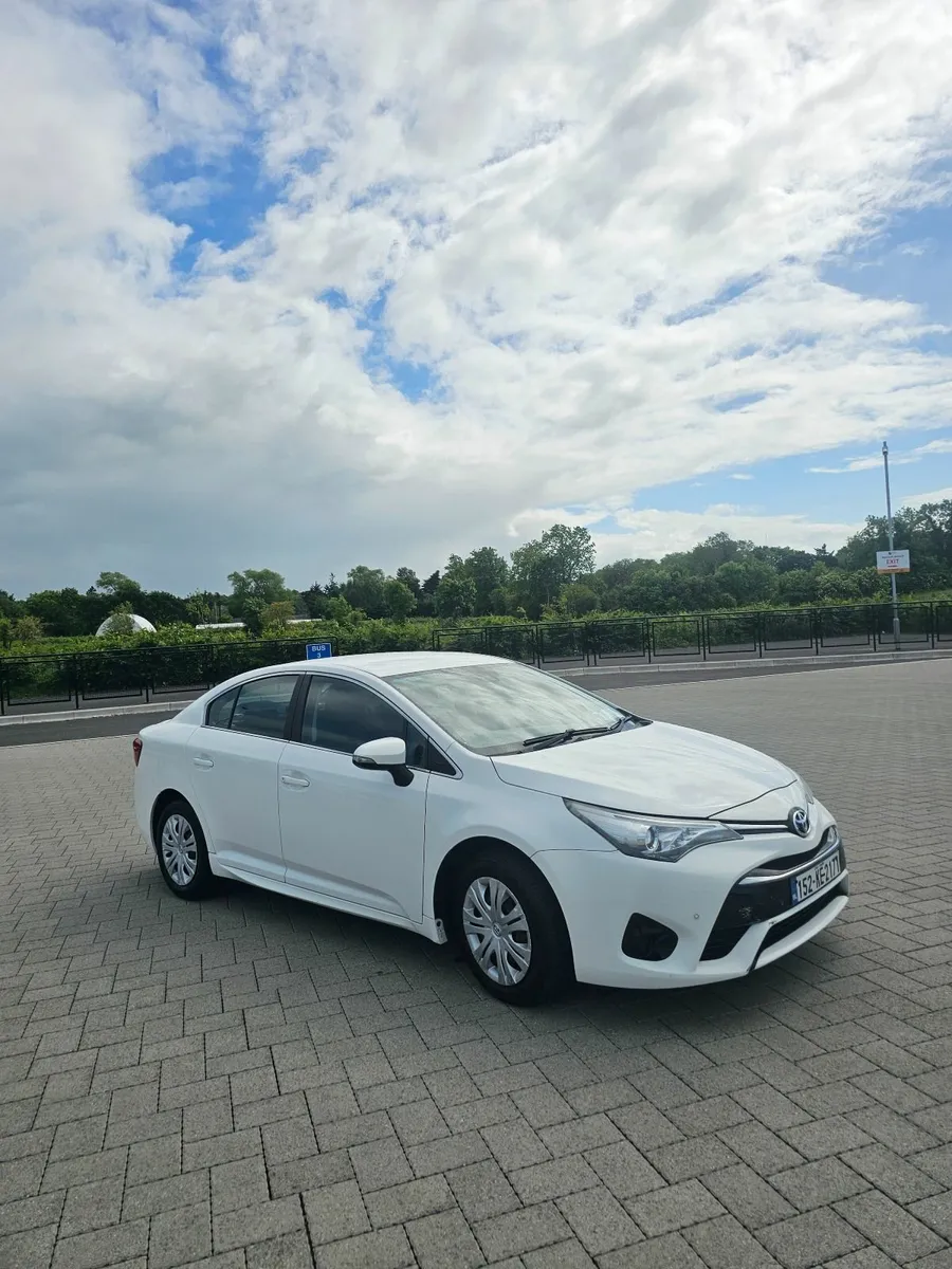 Toyota Avensis 2015 - Image 1