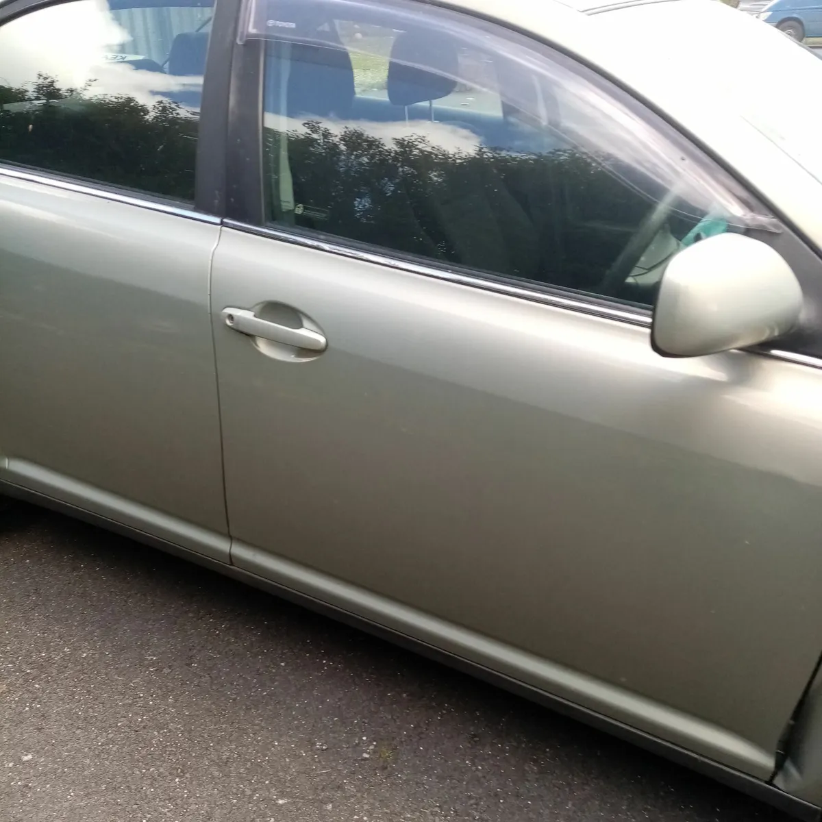 toyota avensis - Image 1