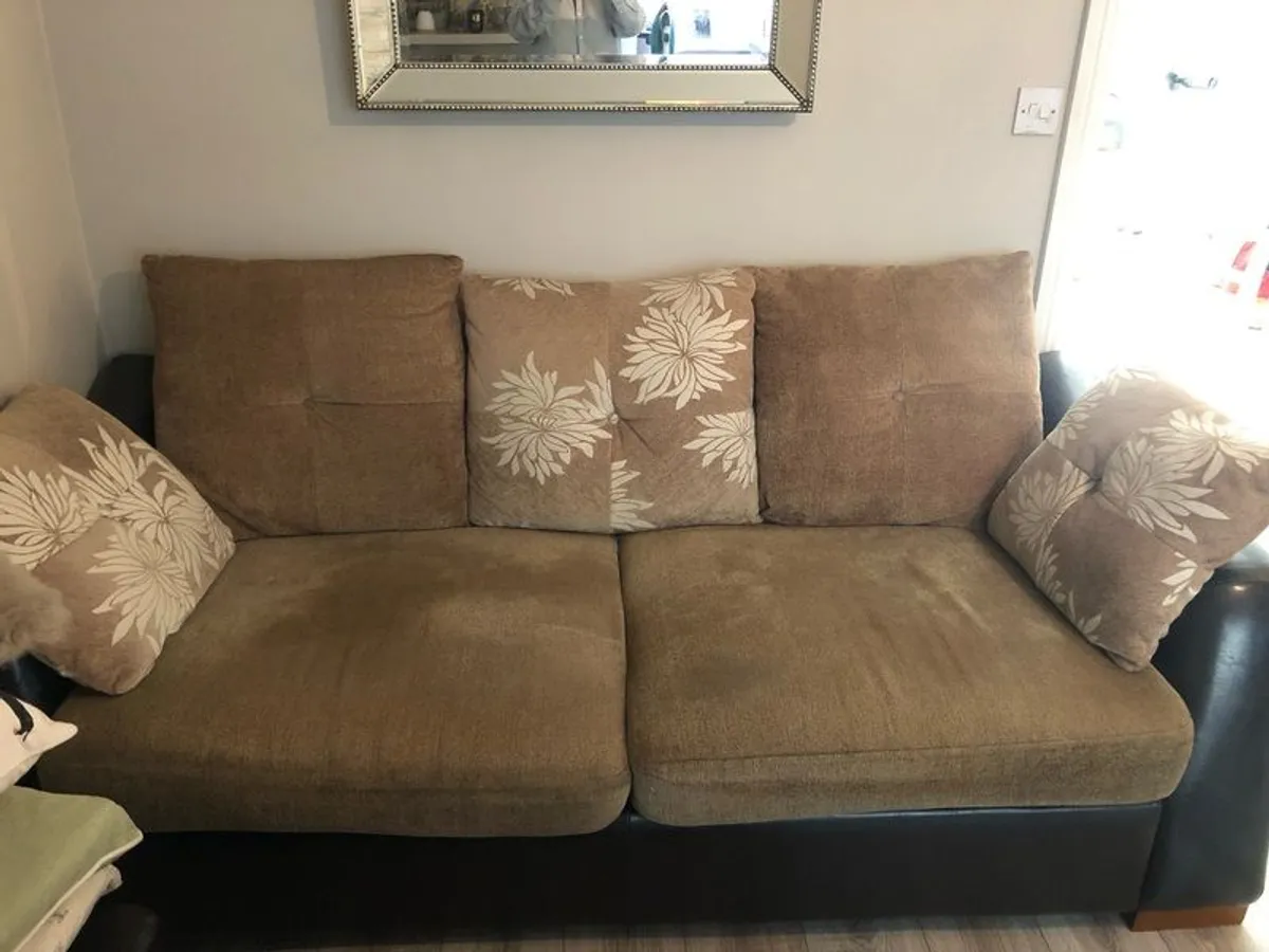 Couch, 2 chairs and foot stool - Image 1