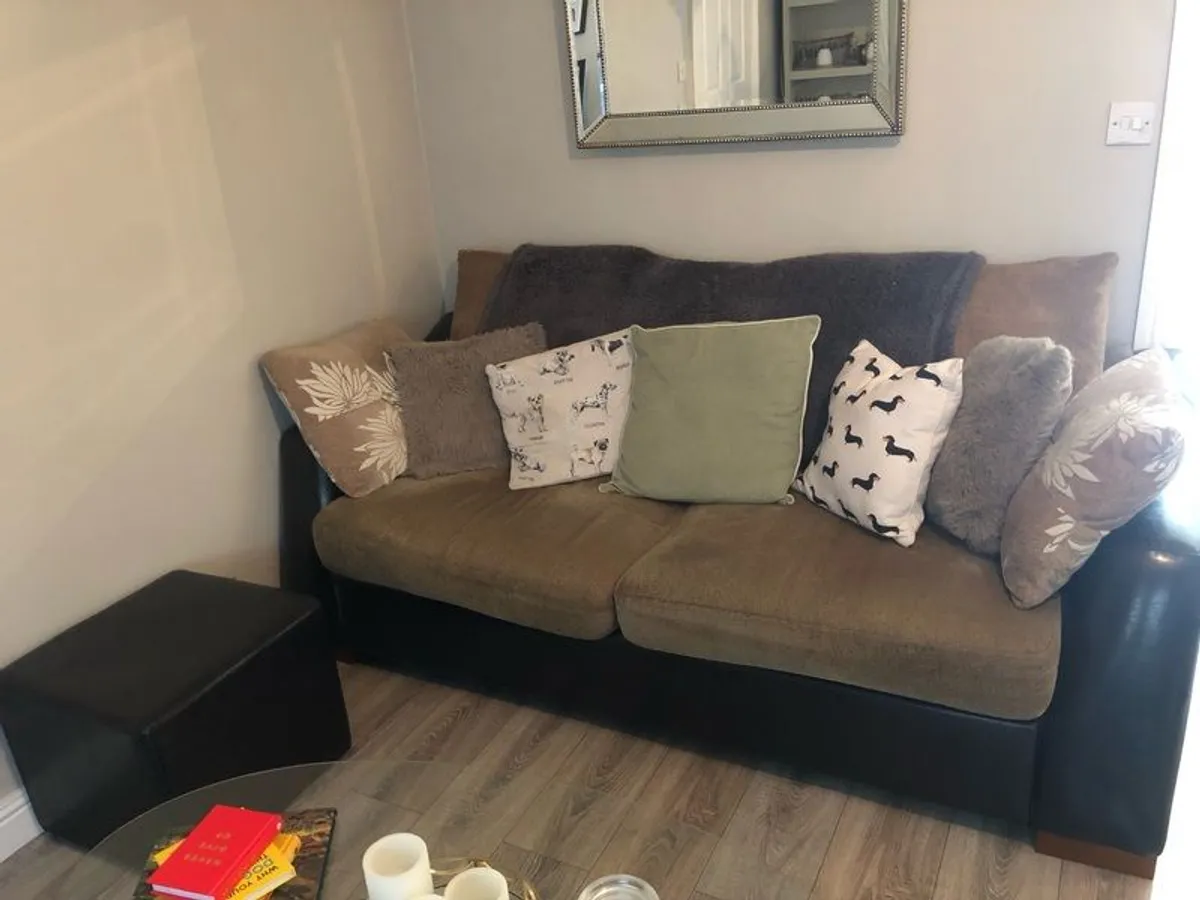 Couch, 2 chairs and foot stool - Image 2