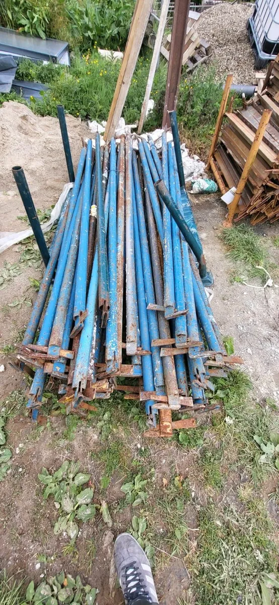 Scaffolding - can be sold in bays - Image 2