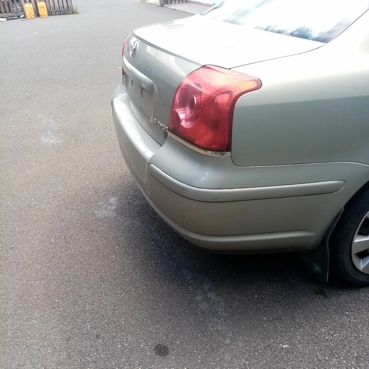 toyota avensis - Image 2