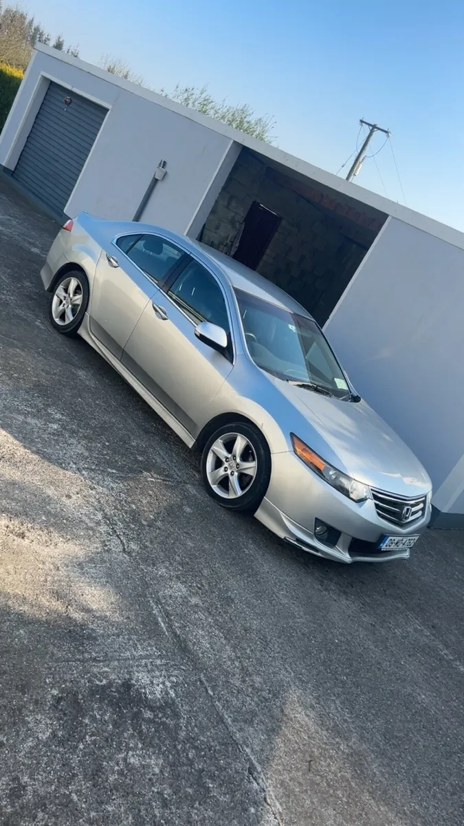 2.2 Honda Accord - Image 1