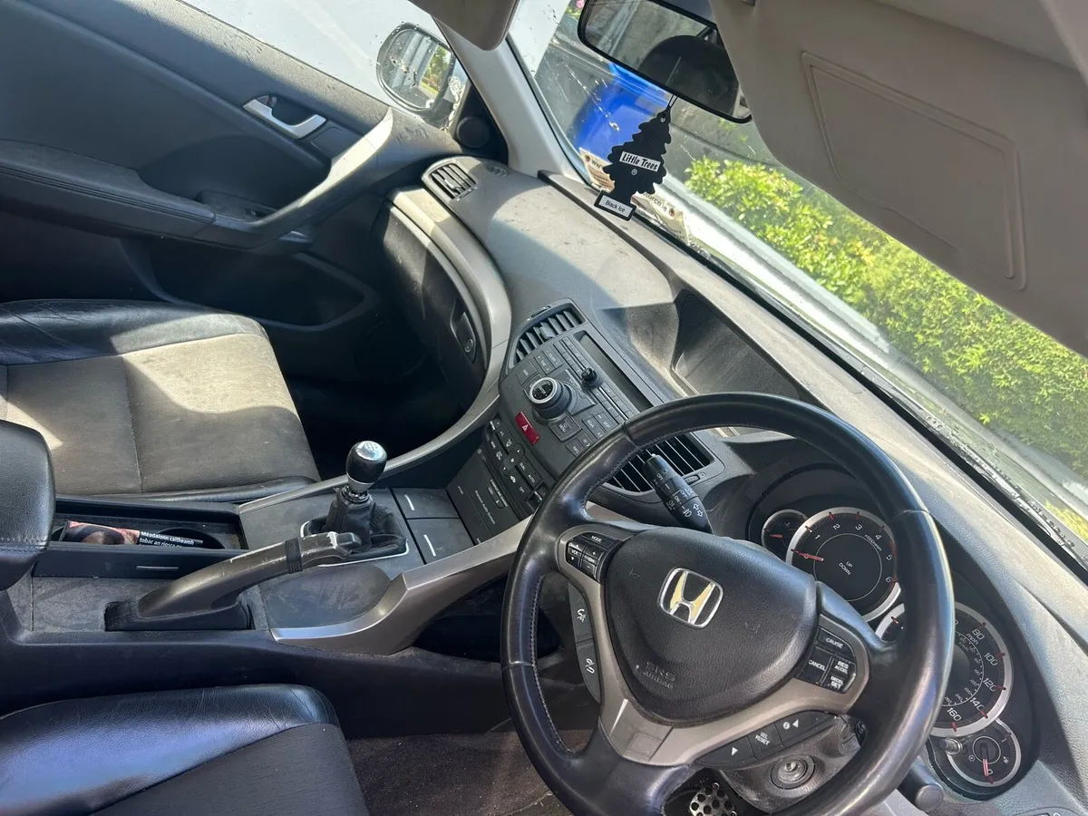 2.2 Honda Accord - Image 4
