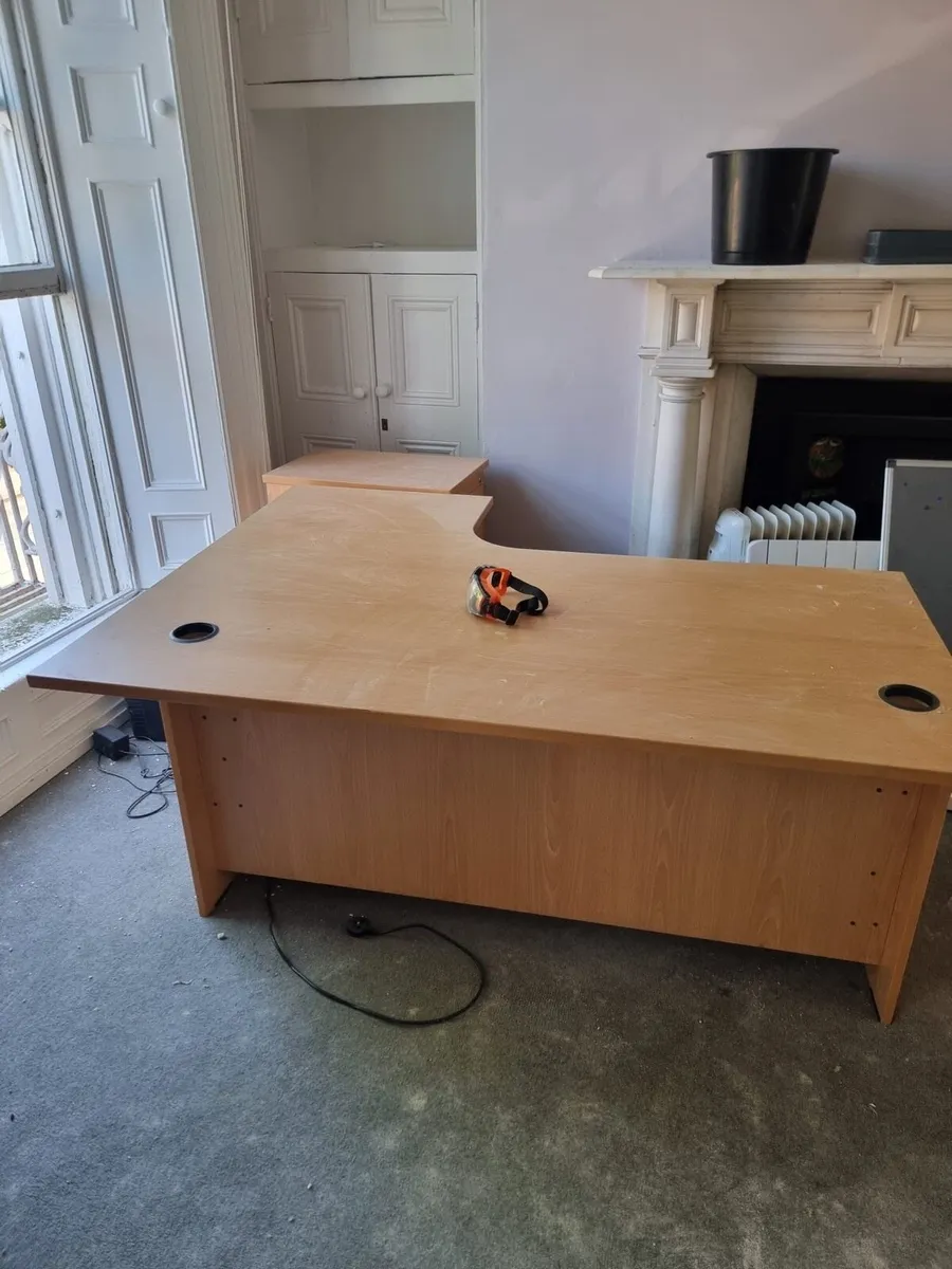 Office Desk in Good Condition - €100