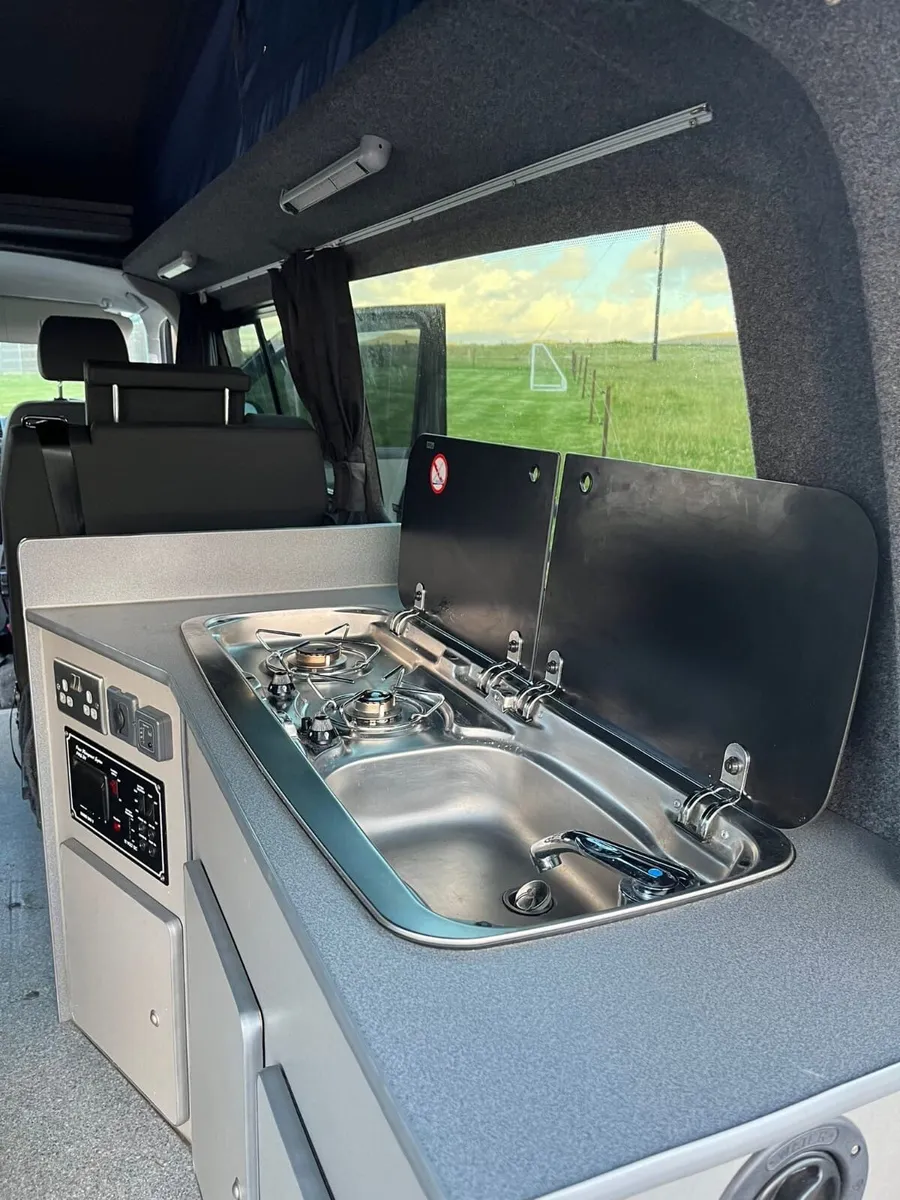 Campervan - Image 4