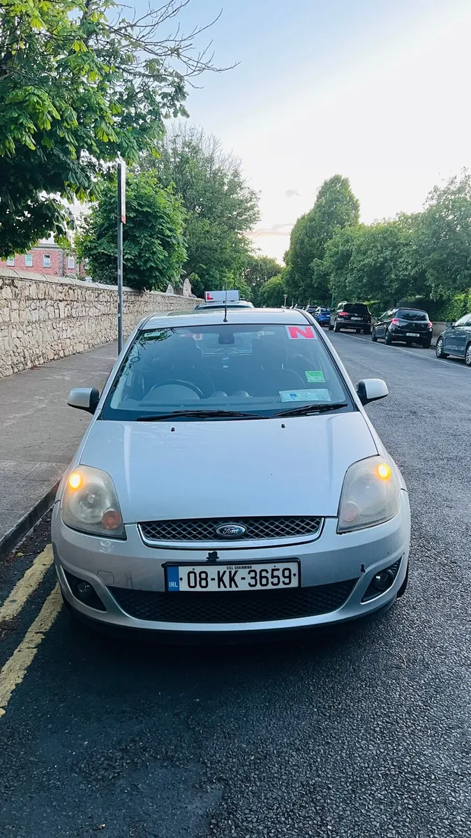 Ford fiesta 2500€ - Image 1