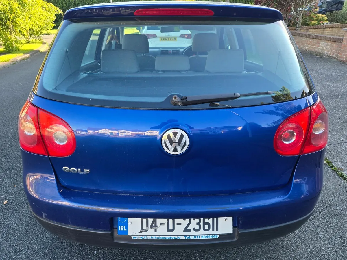 Volkswagen Golf 2004 - Image 4
