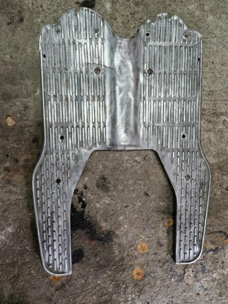 Heinkel Tourist Garage Clearance - Image 1