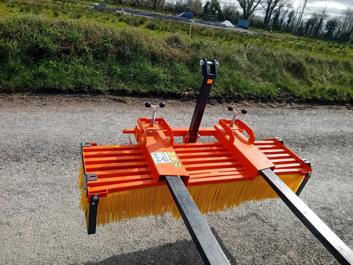 Transport box/ Road sweep - Image 2