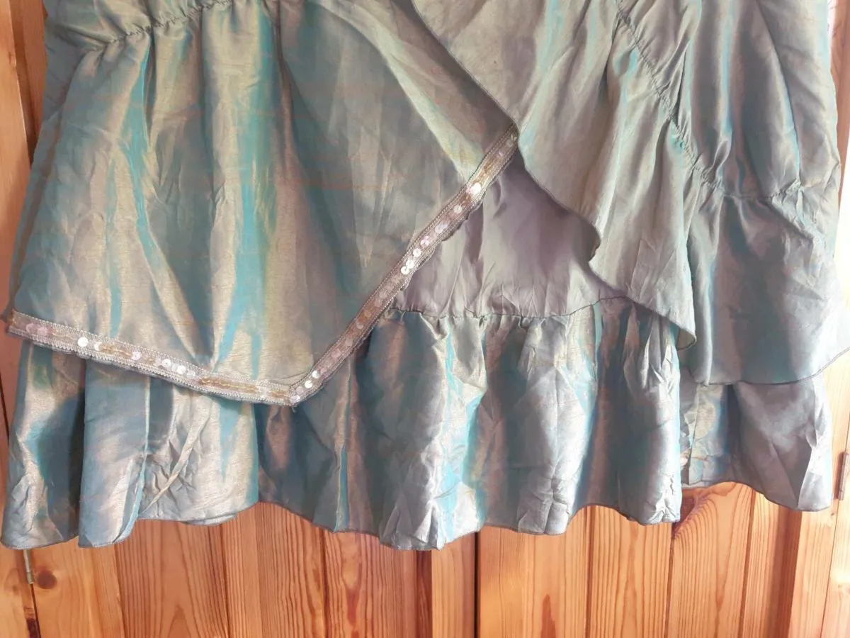 Womens Green skirt - Image 2