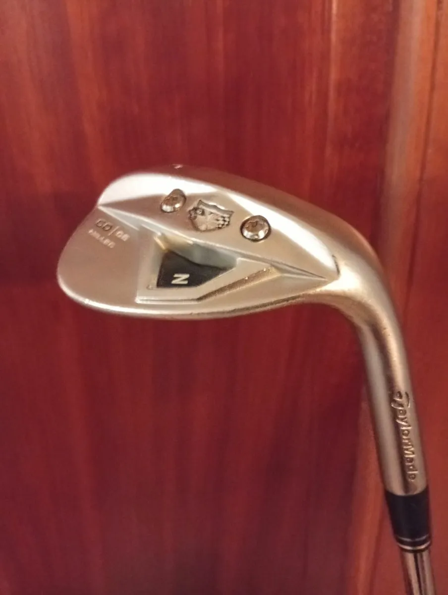 TaylorMade Pitch + Putt Set Immaculate Condition - Image 3