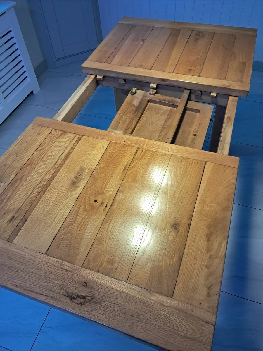Solid oak Dining table - Image 4