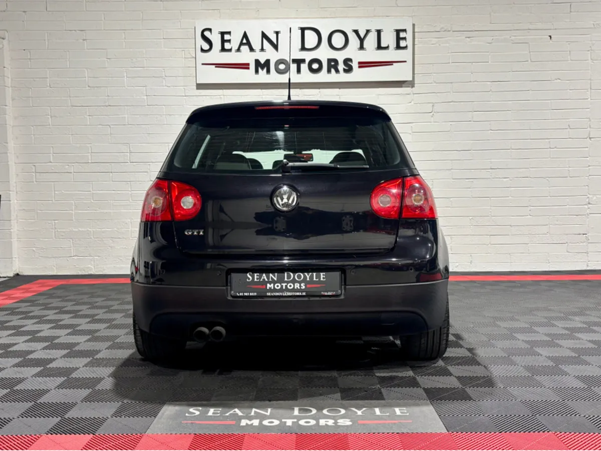 Volkswagen Golf GTI TURBO 200PS 5DR AUTO - Image 4