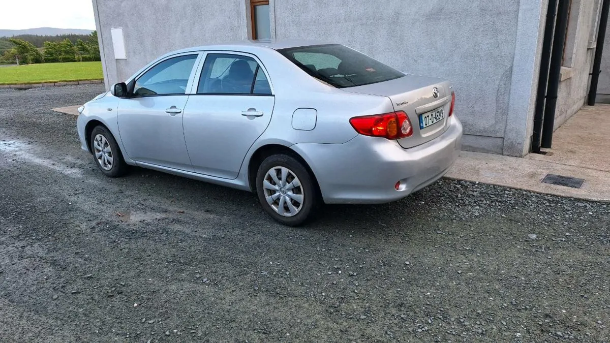 TOYOTA COROLLA 1.4 PETROL - Image 3