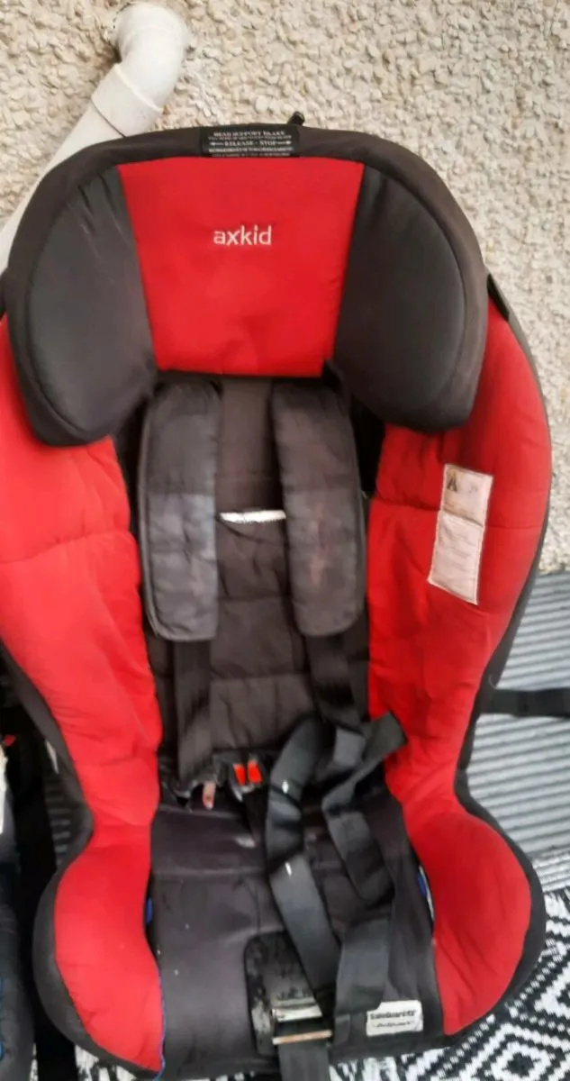 Car seats - Image 2