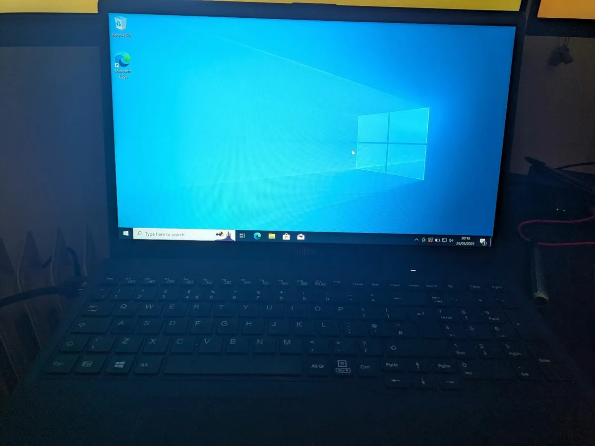 Fujitsu Laptop - Windows 10 - With Laptop Bag - Image 3