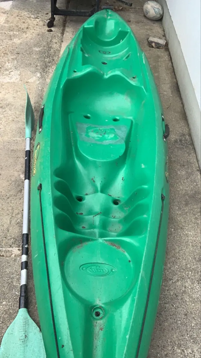 Kayak & Paddle - Image 3