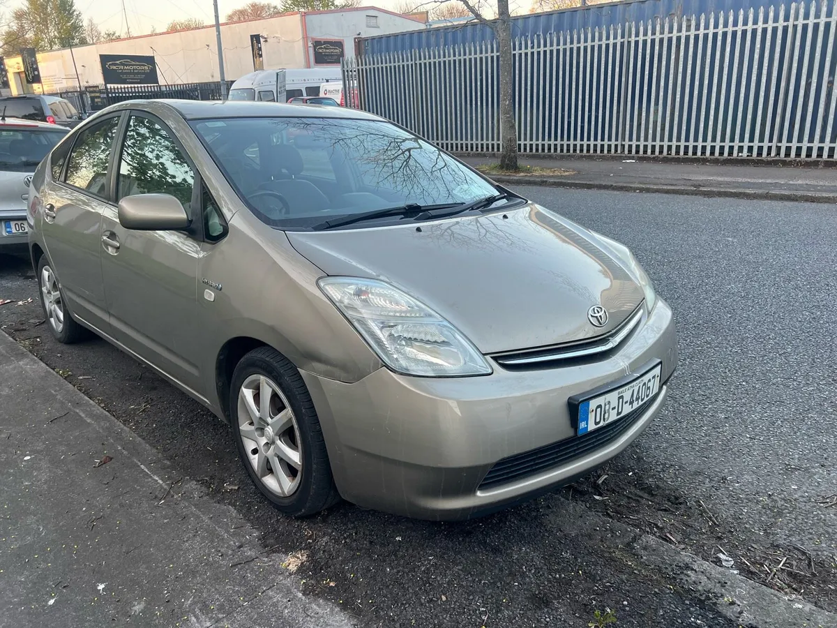 2008 Toyota Prius low mileage - Image 4