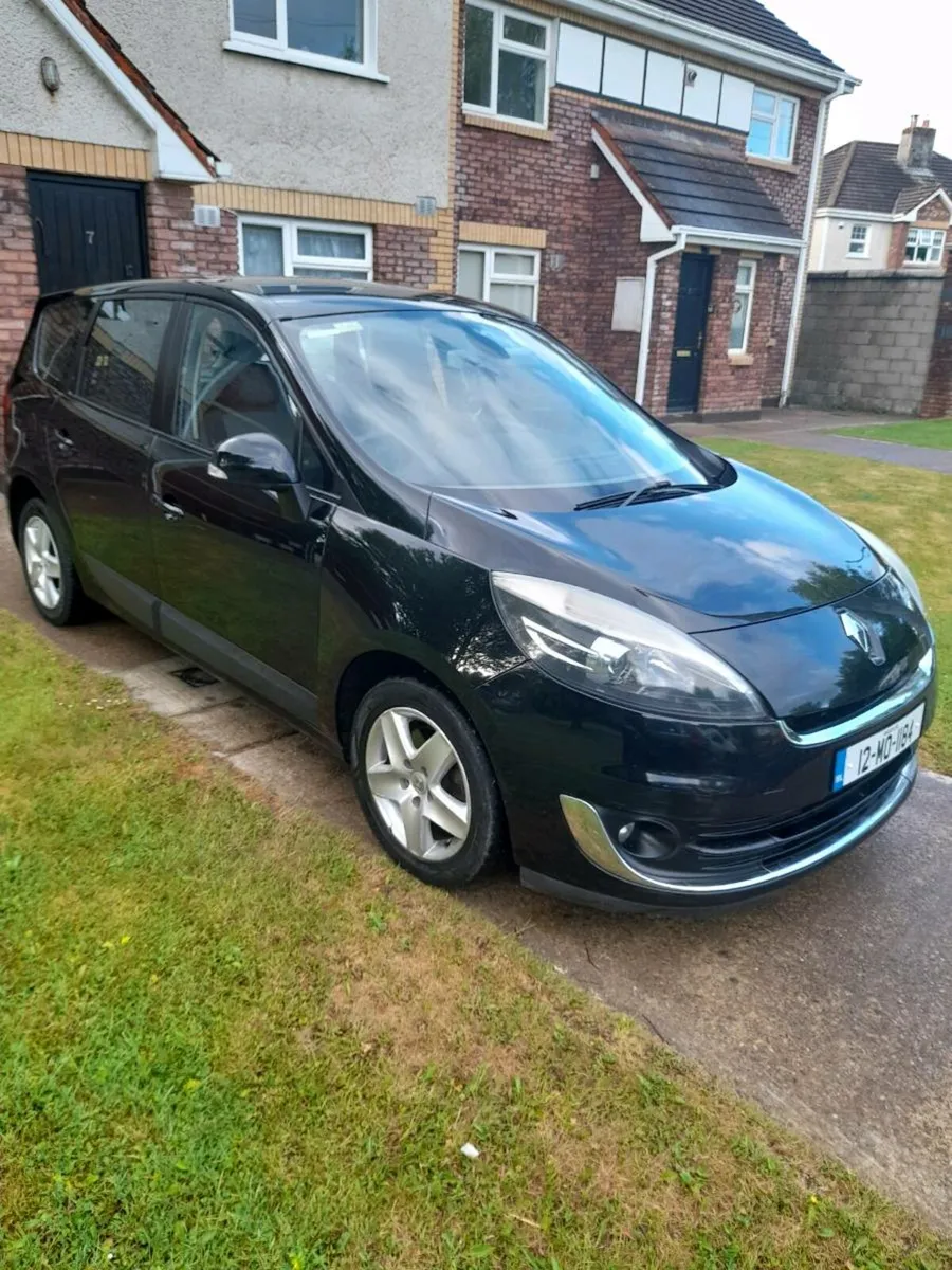 2012 Renault Grand Scenic - Image 2
