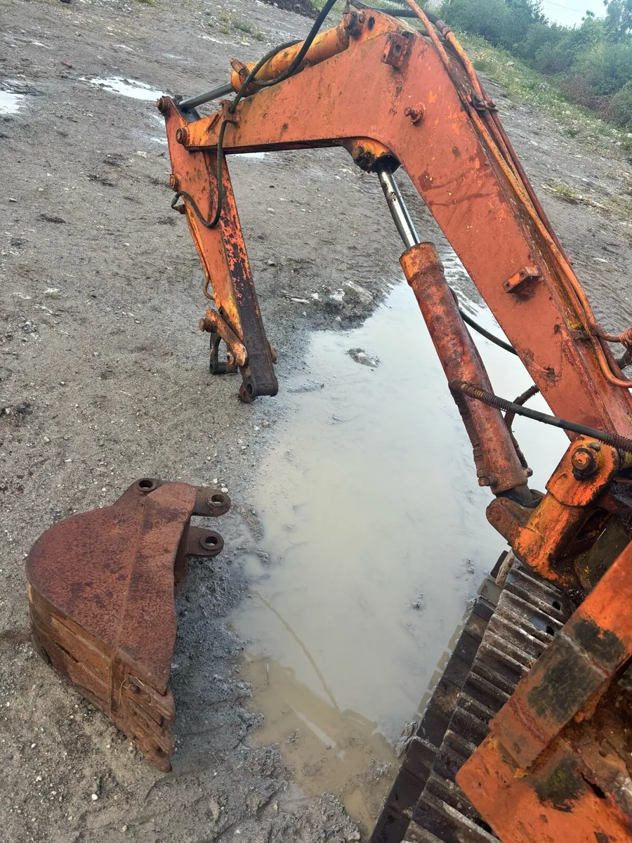 Kubota mini digger - Image 3