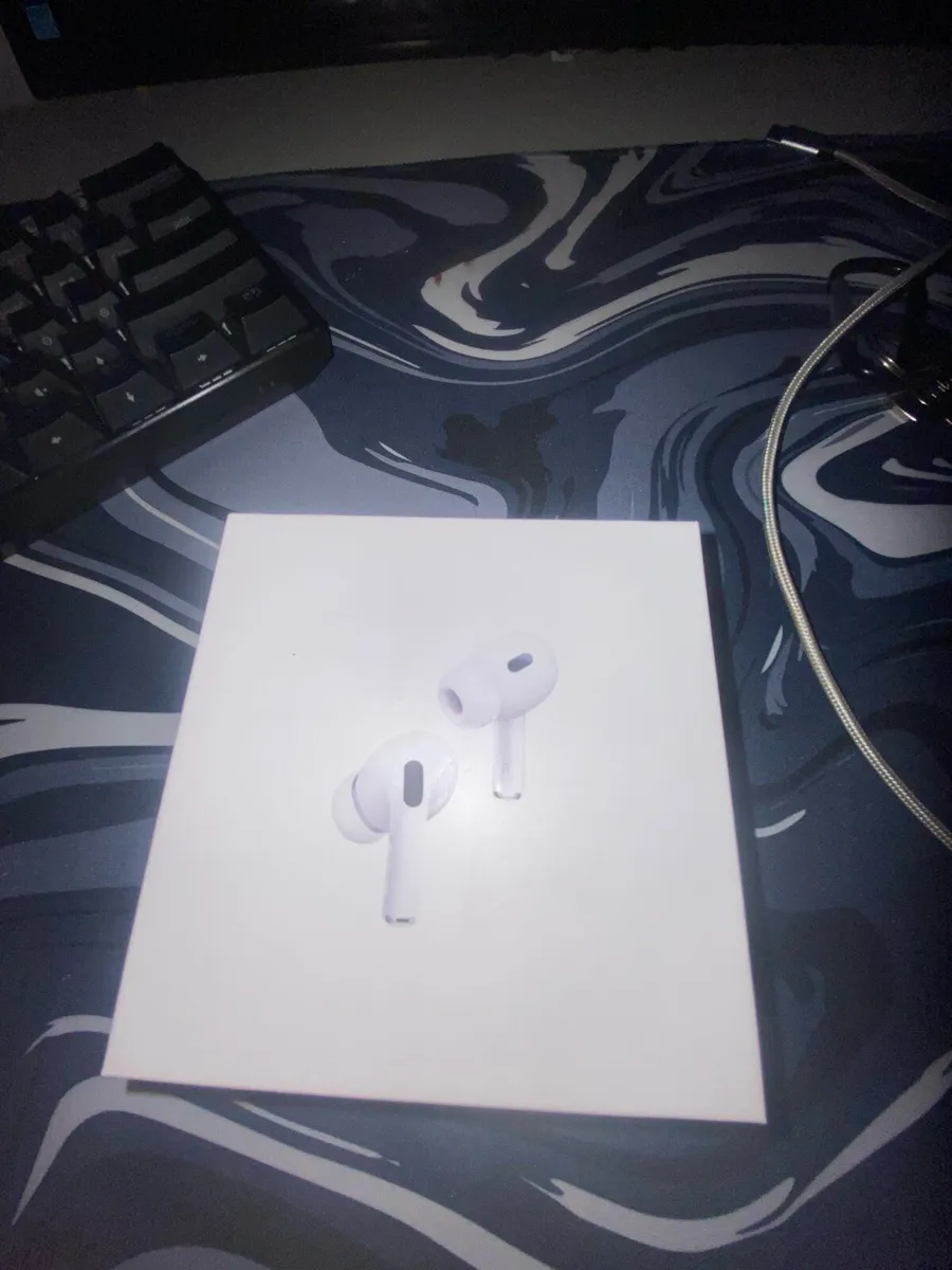 AirPods Pro (Noise Cancellation) - Image 1