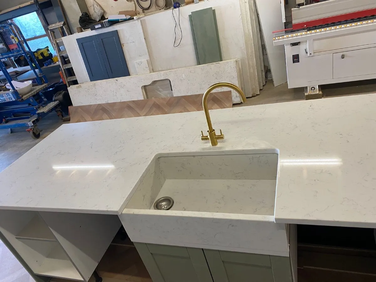 Painted Kitchen Farrow & Ball  with Worktop New - Image 2