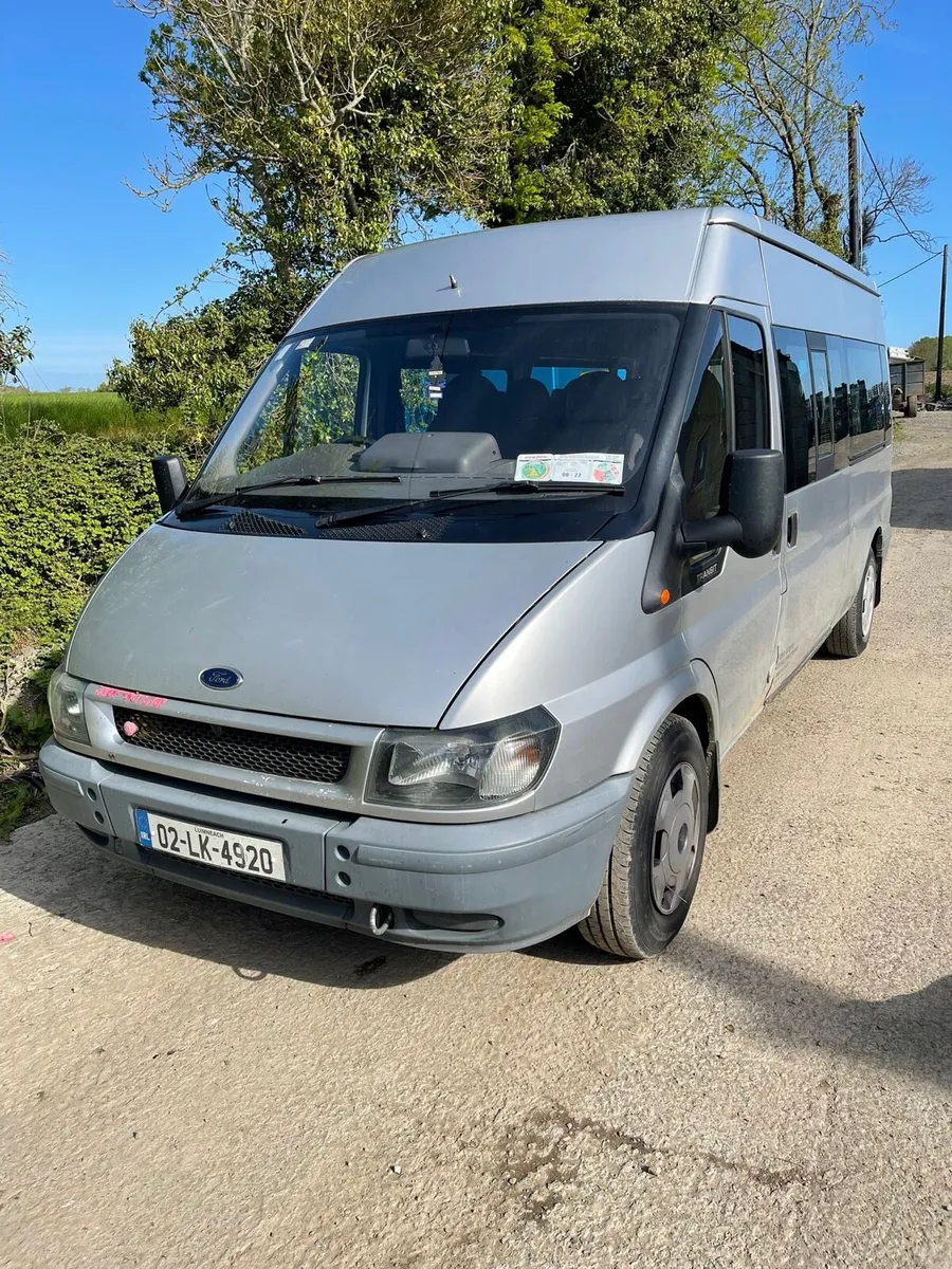14 seater mini bus - Image 2