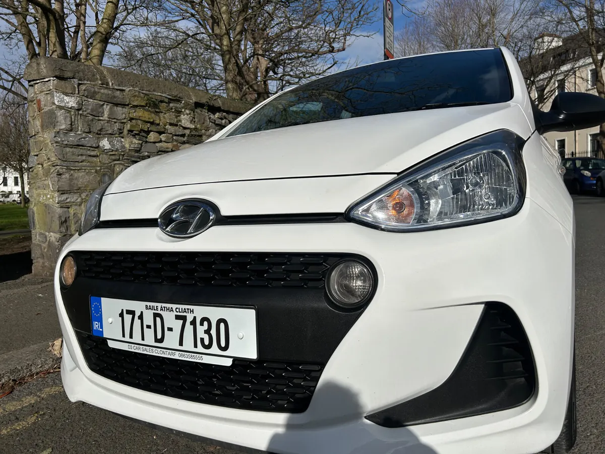 2017 HYUNDAI i10  SERVICE HISTORY NCT MARCH 2027 - Image 2
