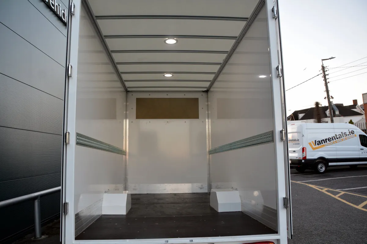 Opel Movano MAXI Volume Low Floor Luton - Image 3