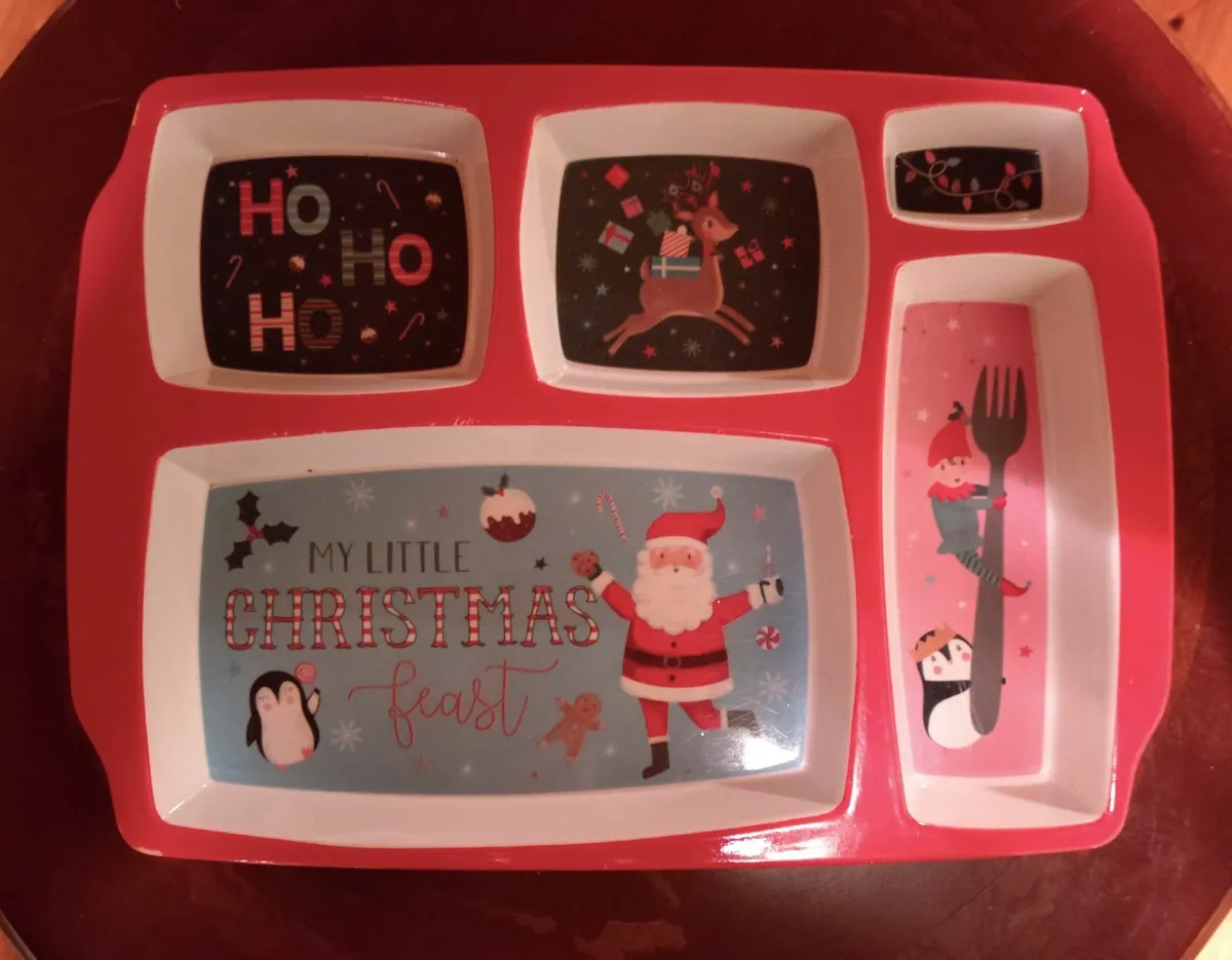 FOOD SERVING TRAY & GREY CUTLERY TRAY (USED). - Image 1