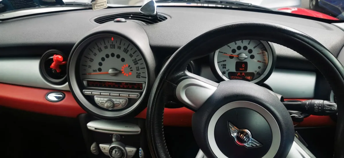 Mini One - Image 4