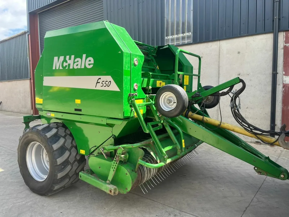 McHale F550 round baler - Image 4