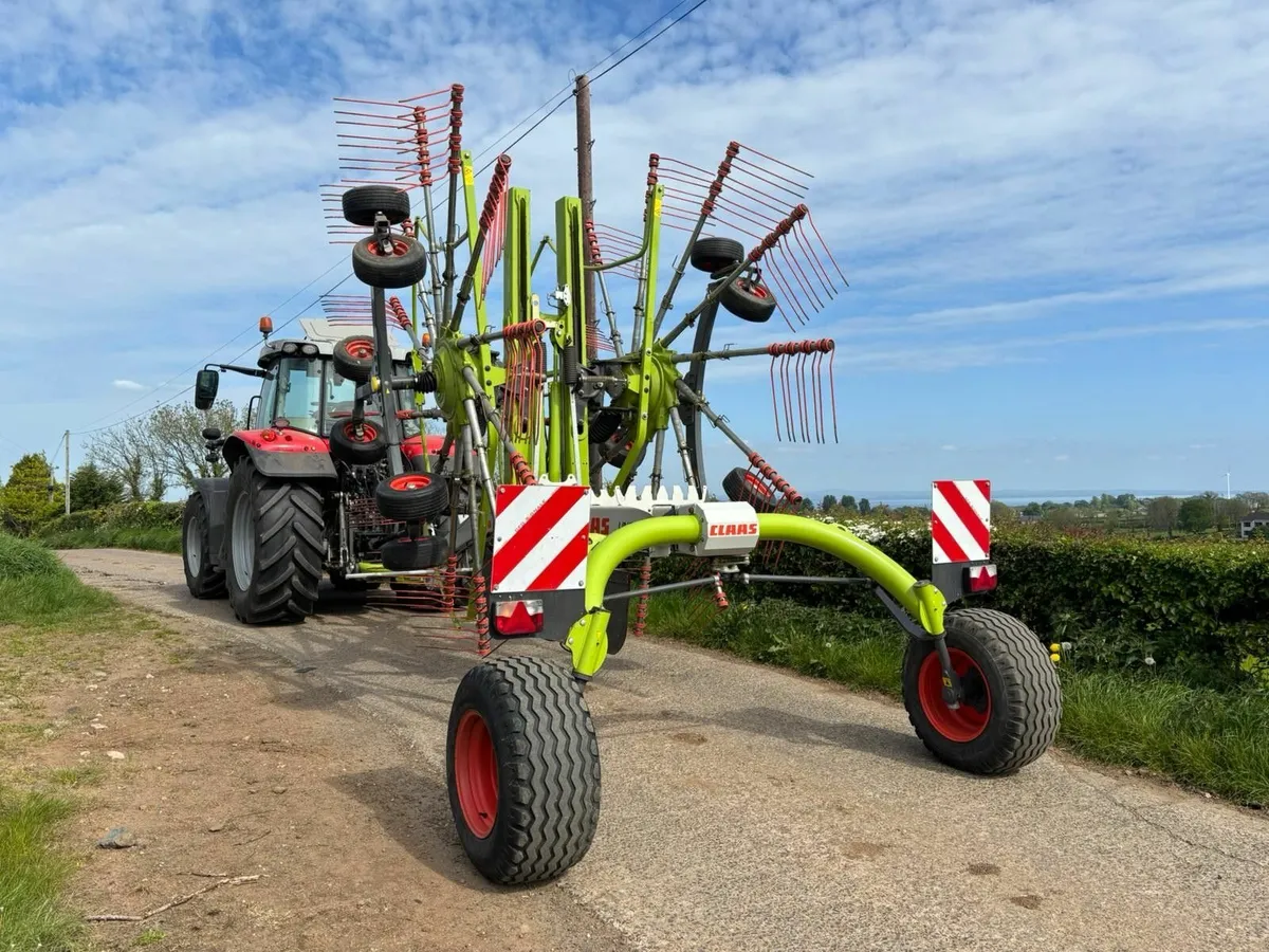 Claas 2800 rake - Image 1