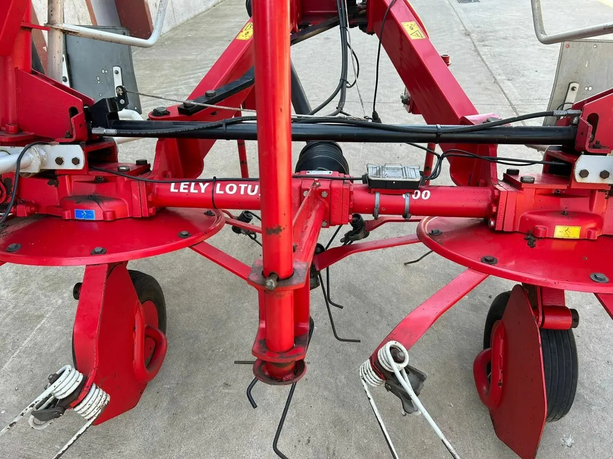 Lely 600 combi tedder - Image 4