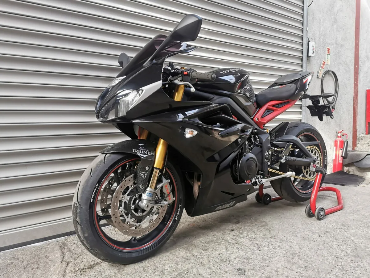 Triumph Daytona 675R Loaded With Extras - Image 4
