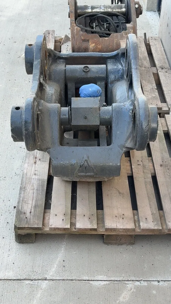 40 ton quick hitch - Image 2