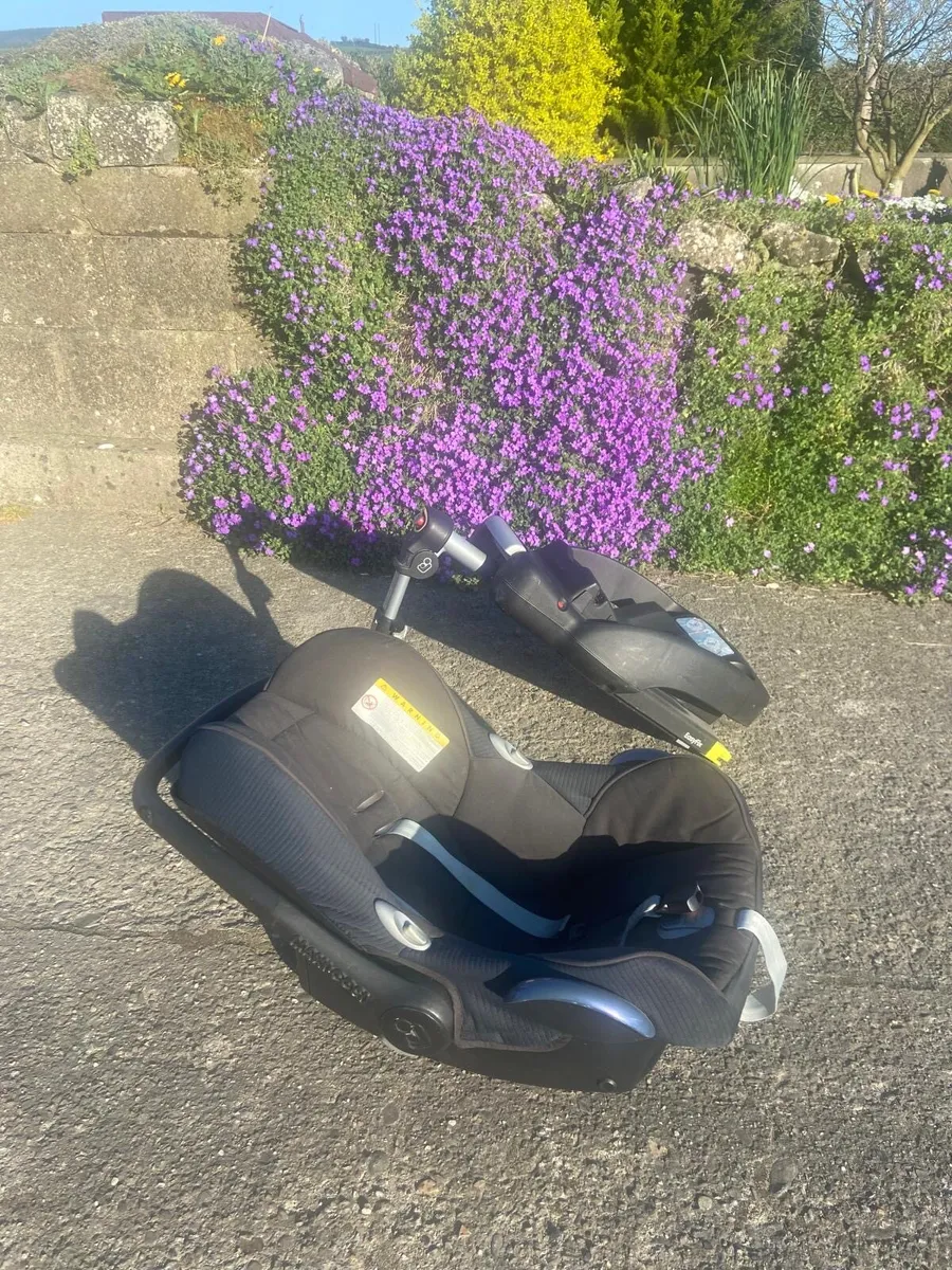 Maxi cosi and isofix - Image 3