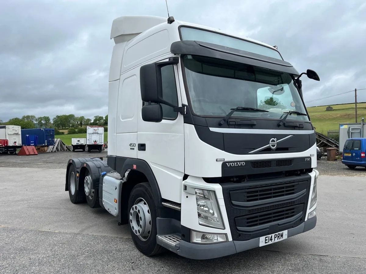 2016 Volvo FM450 6x2 Globetrotter Tractor Unit - Image 1