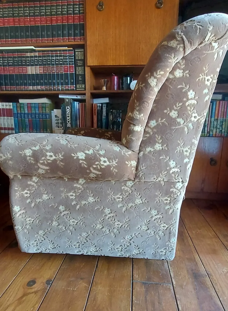 Beautiful Suite of Furniture for sale - Image 3