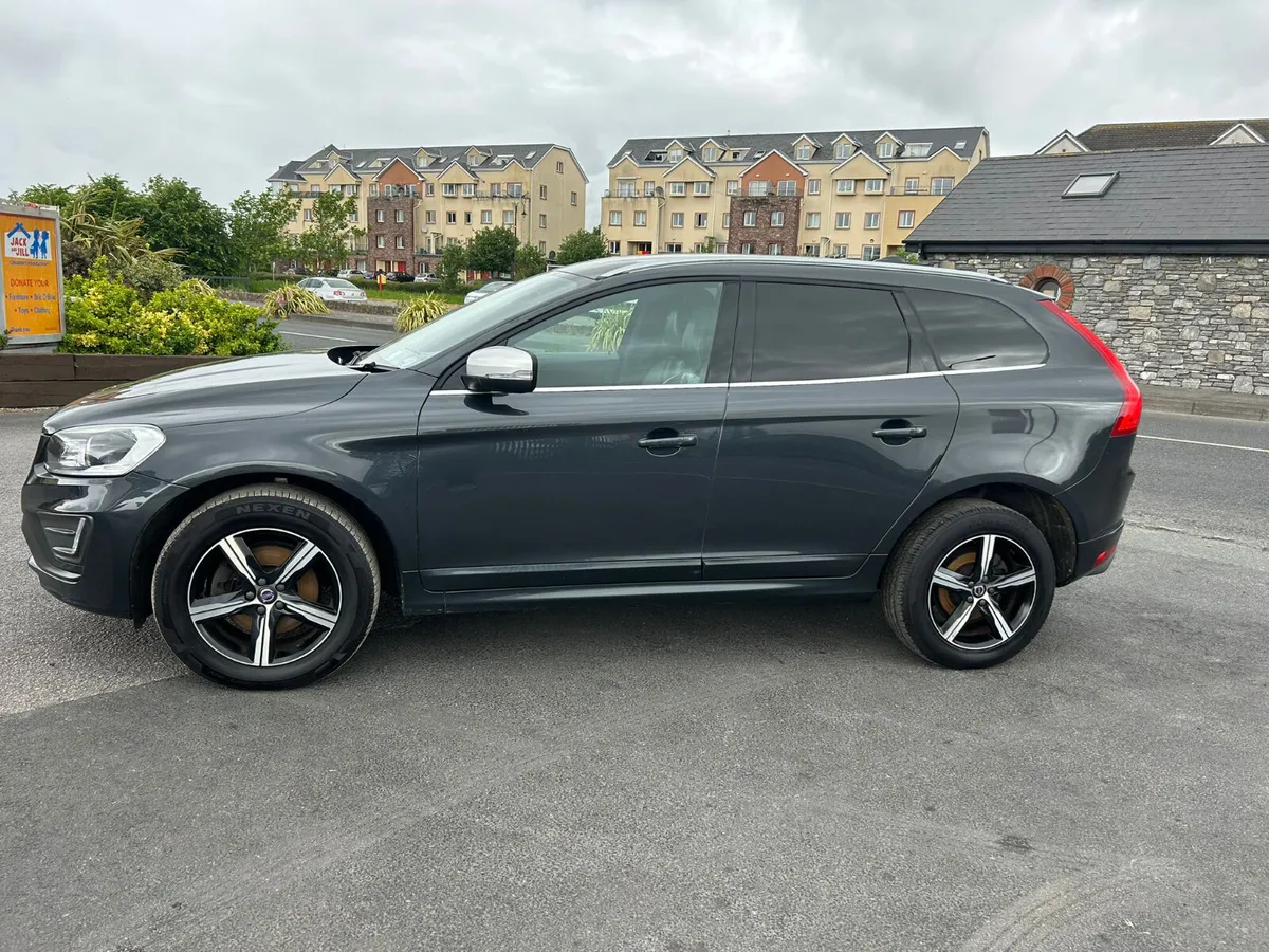Volvo XC60 2017 - Image 3