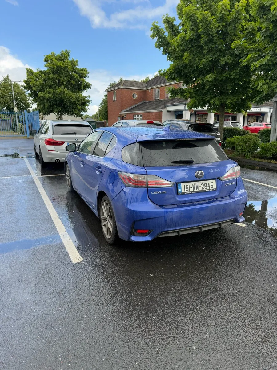 lexus ct 200h - Image 2