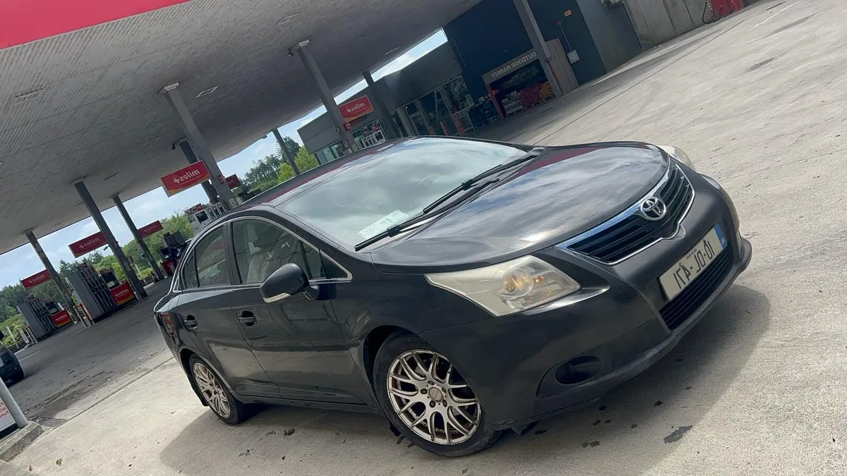 Toyota avensis - Image 2