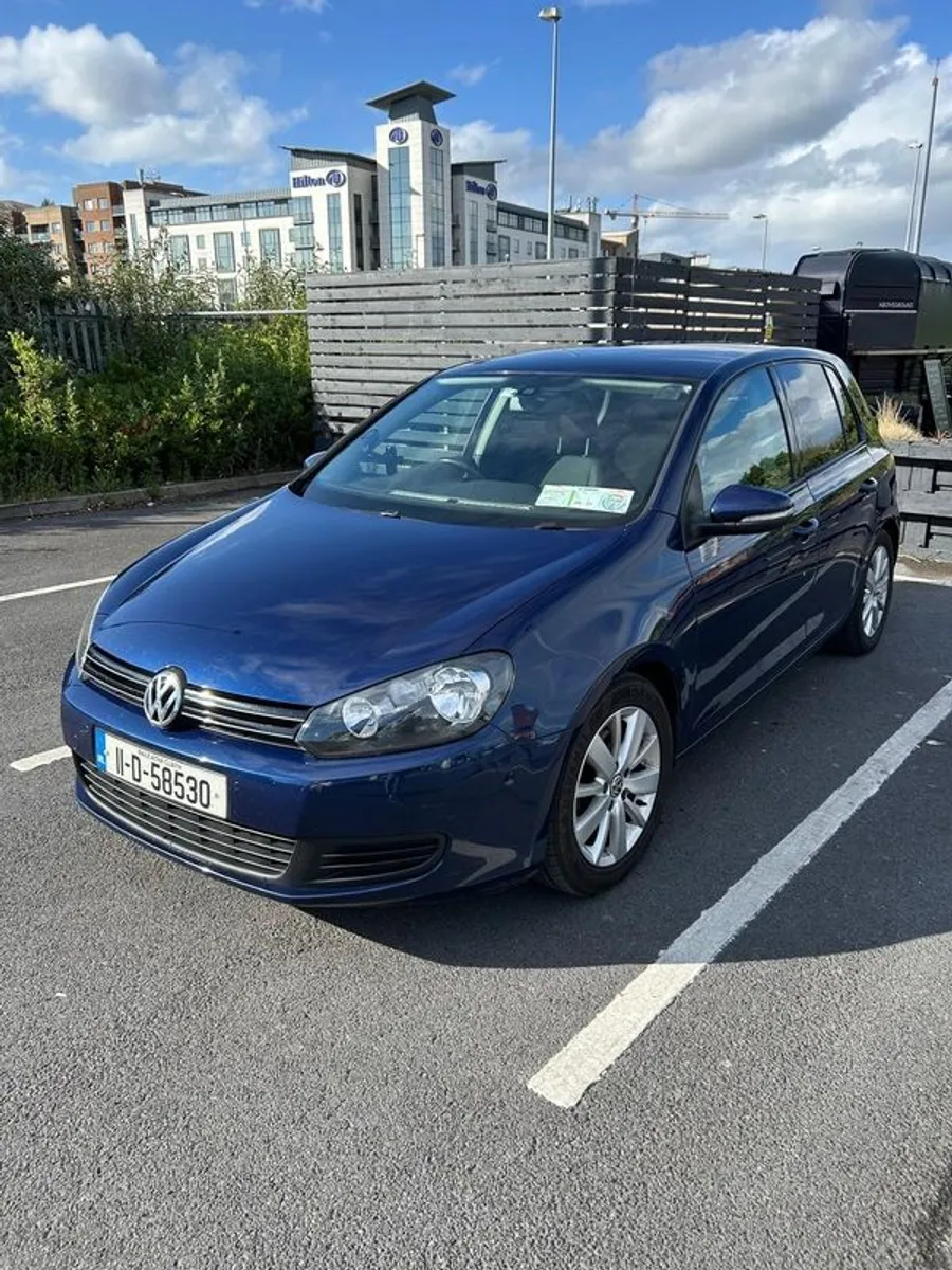 2011 Volkswagen Golf - Image 3
