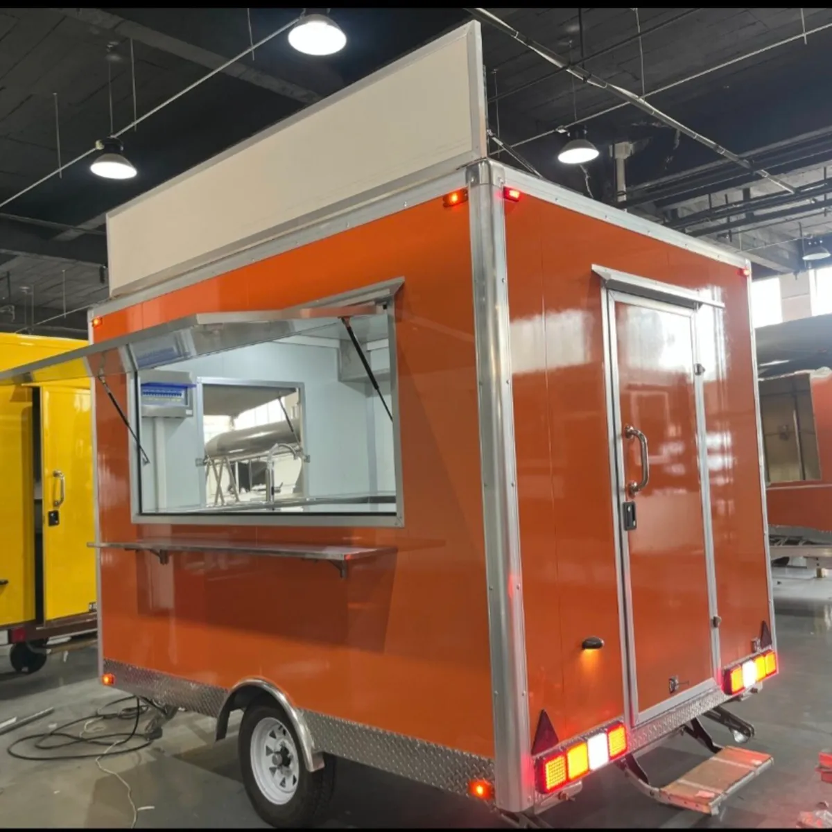 Catering trailer's - Image 3
