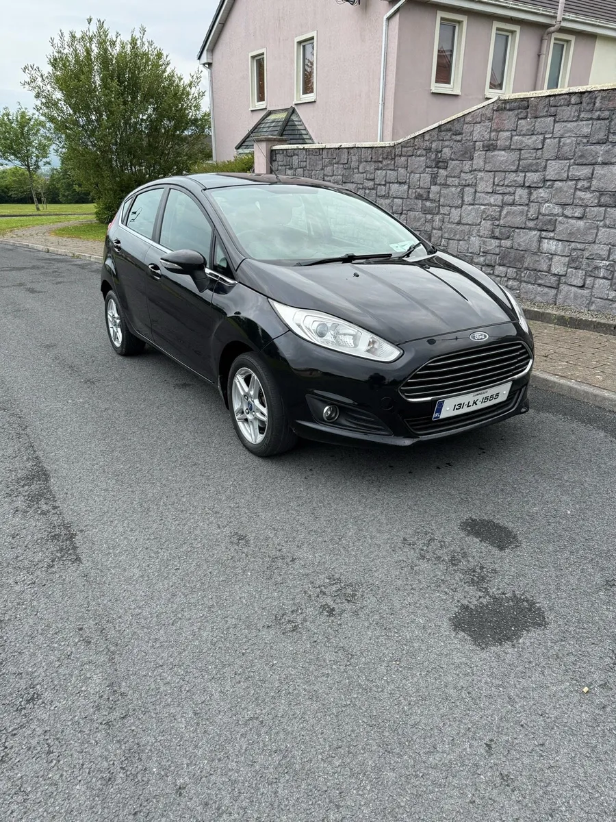 2013 Ford Fiesta - Image 1